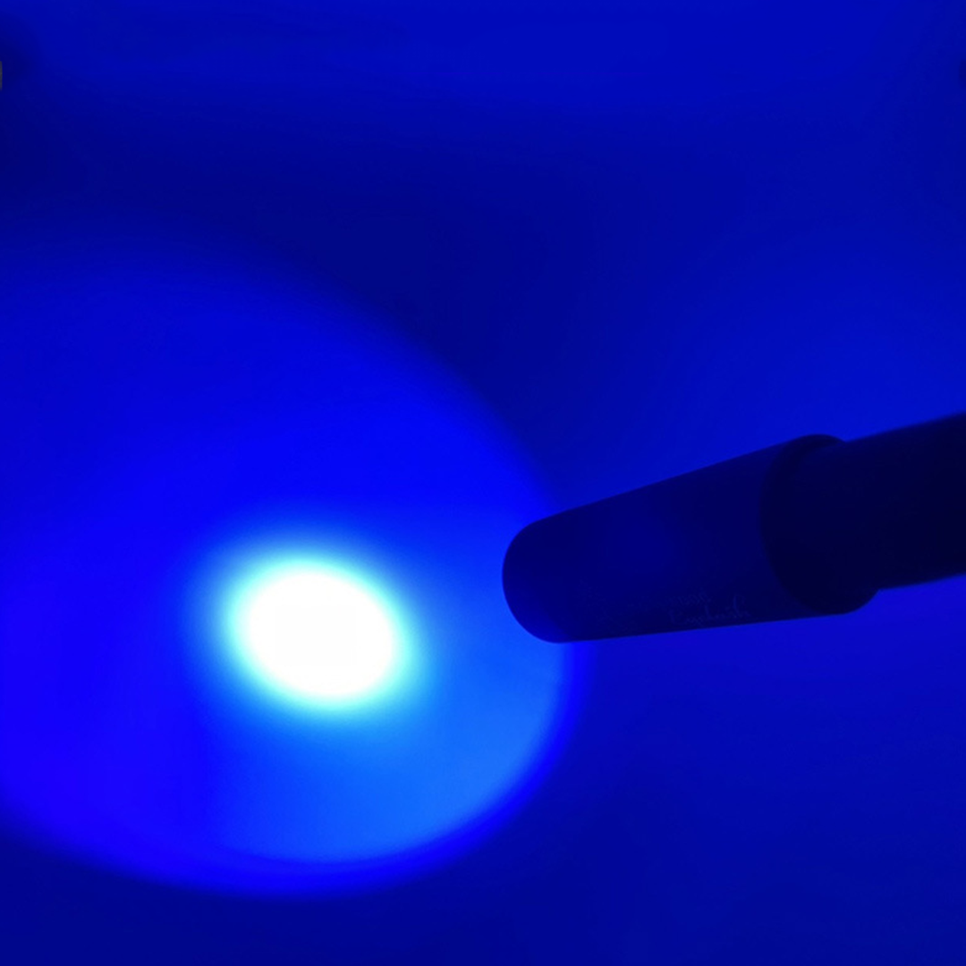 UV Lash Lamp Model III - Photobiological Safe
